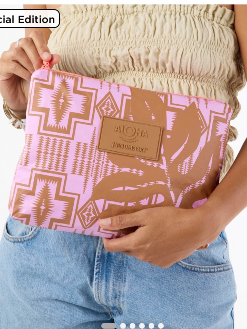 ALOHA Collection x Pendleton Special Edition Peony/Toffee Mid Pouch BNWT in bag